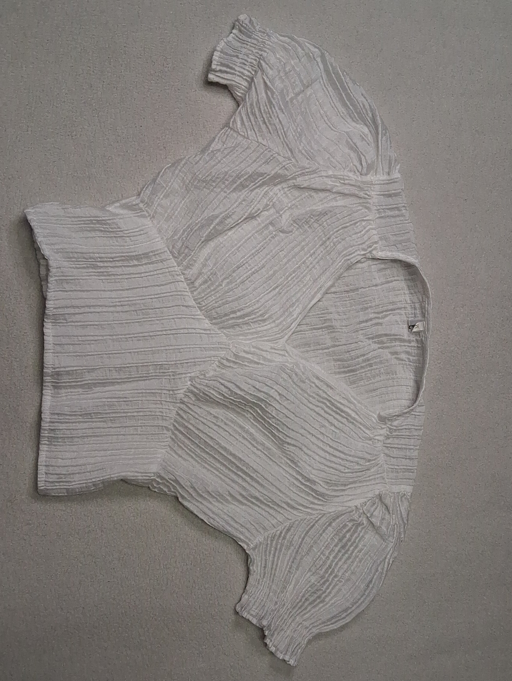 Macy's White Crinkled Puff Sleeve Crop Top